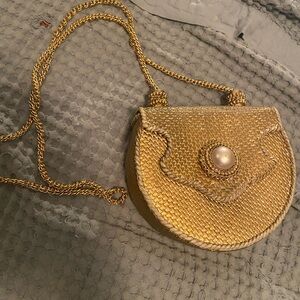 Vintage woven gold purse